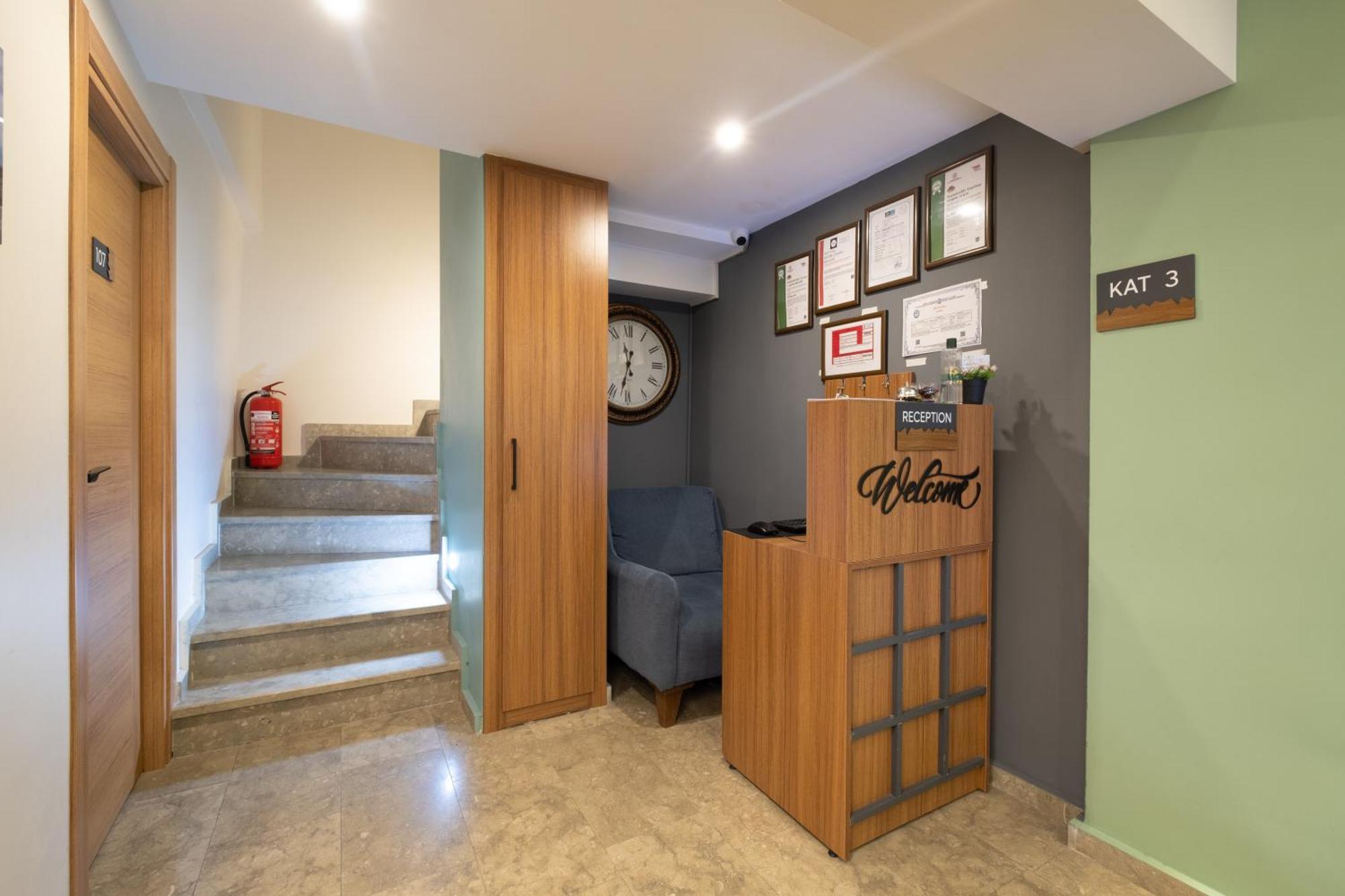 Boutique Ortakoey